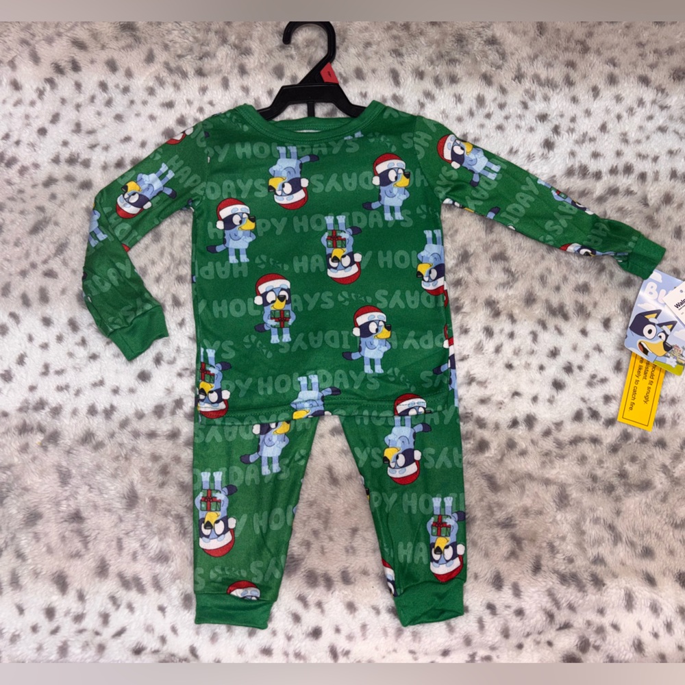 BLUEY HOLIDAY TWO PIECE SET